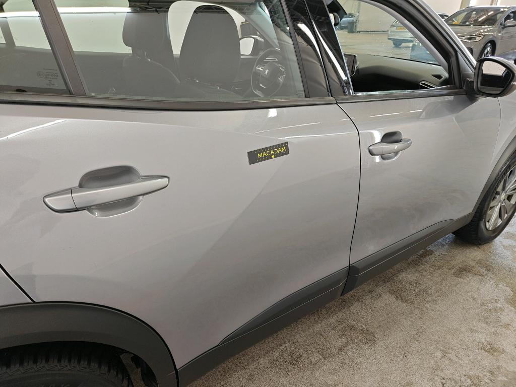 Foto 46 van Peugeot E-2008