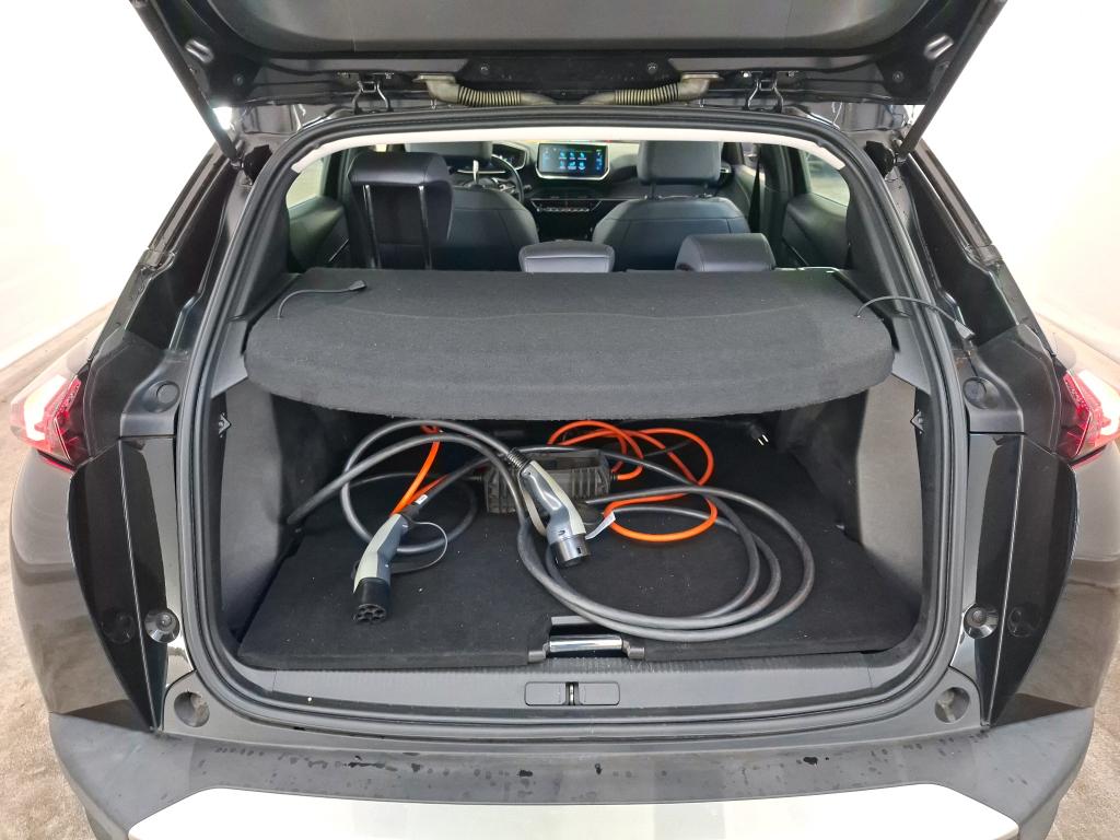 Photo 20 of Peugeot E-2008