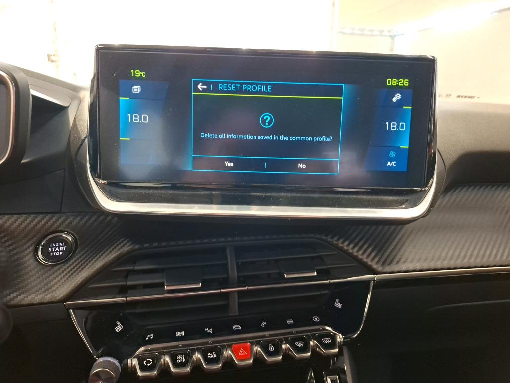 Photo 23 of Peugeot E-2008