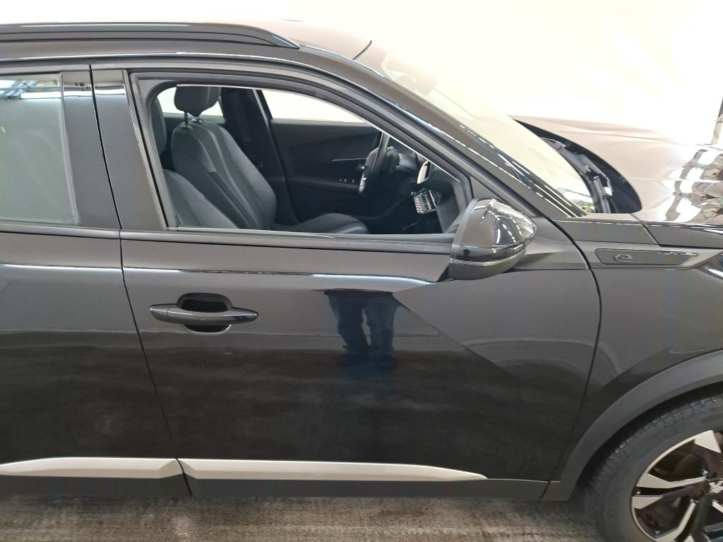 Photo 25 of Peugeot E-2008
