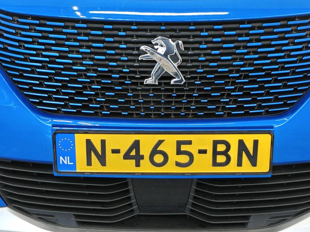 Foto 5 van Peugeot E-2008