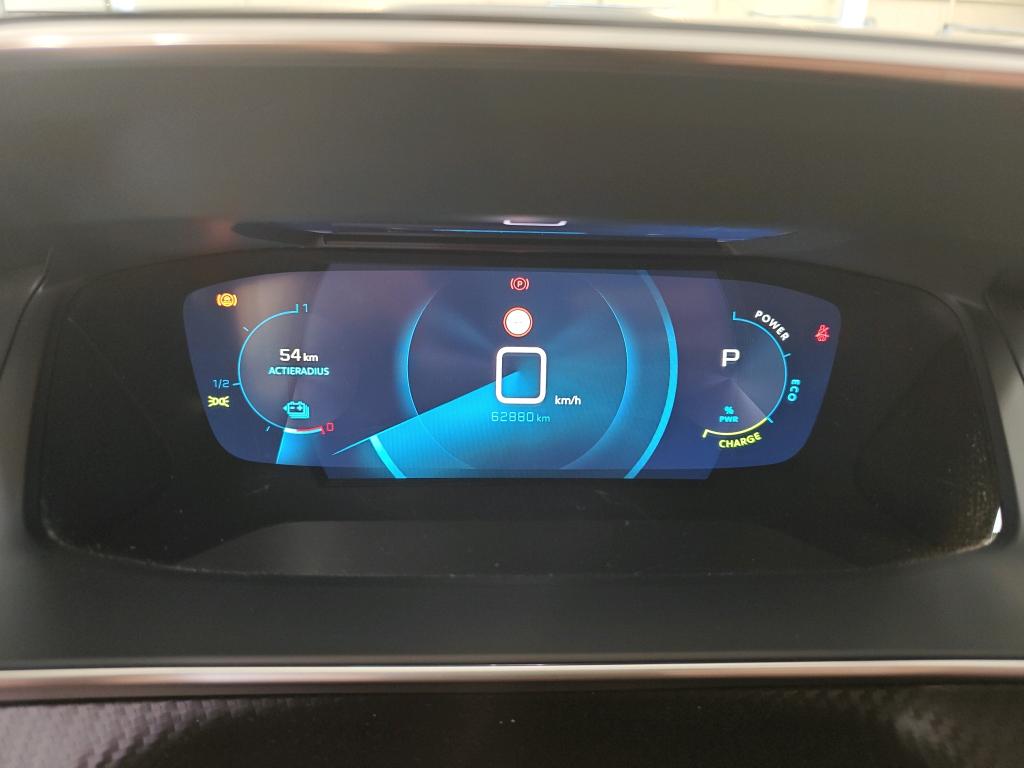 Photo 6 of Peugeot E-2008