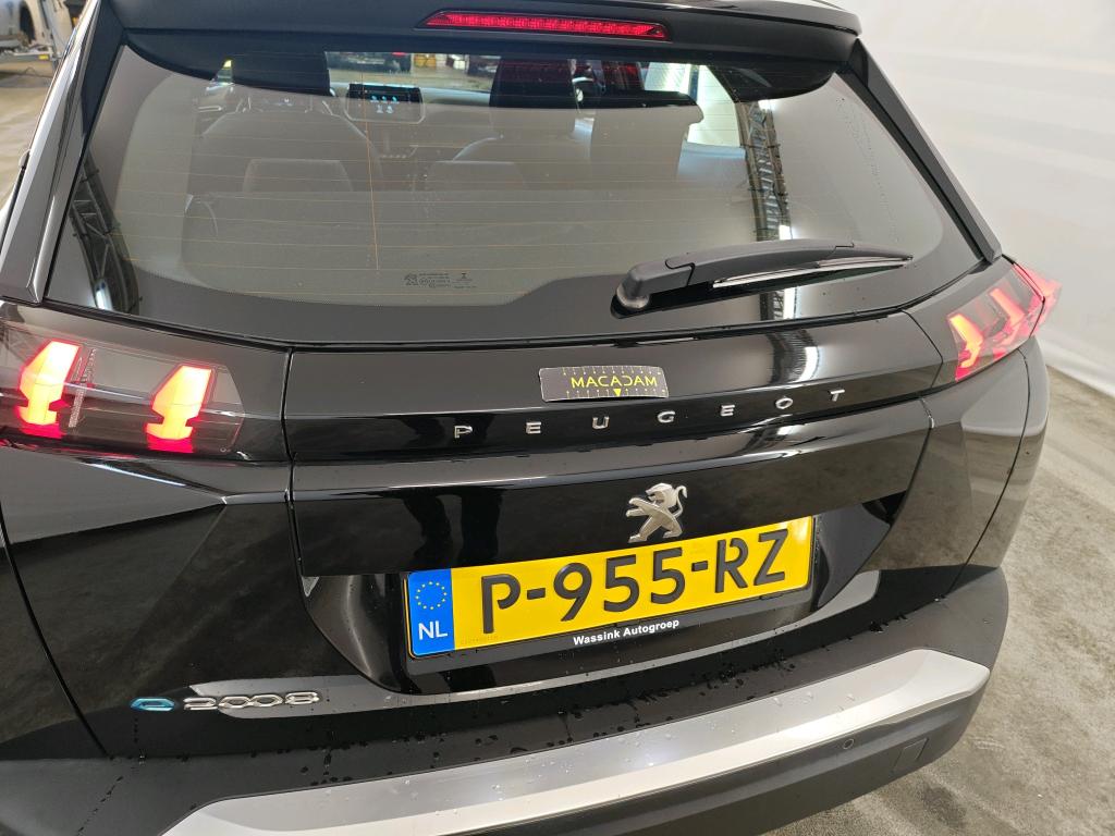 Foto 29 van Peugeot E-2008
