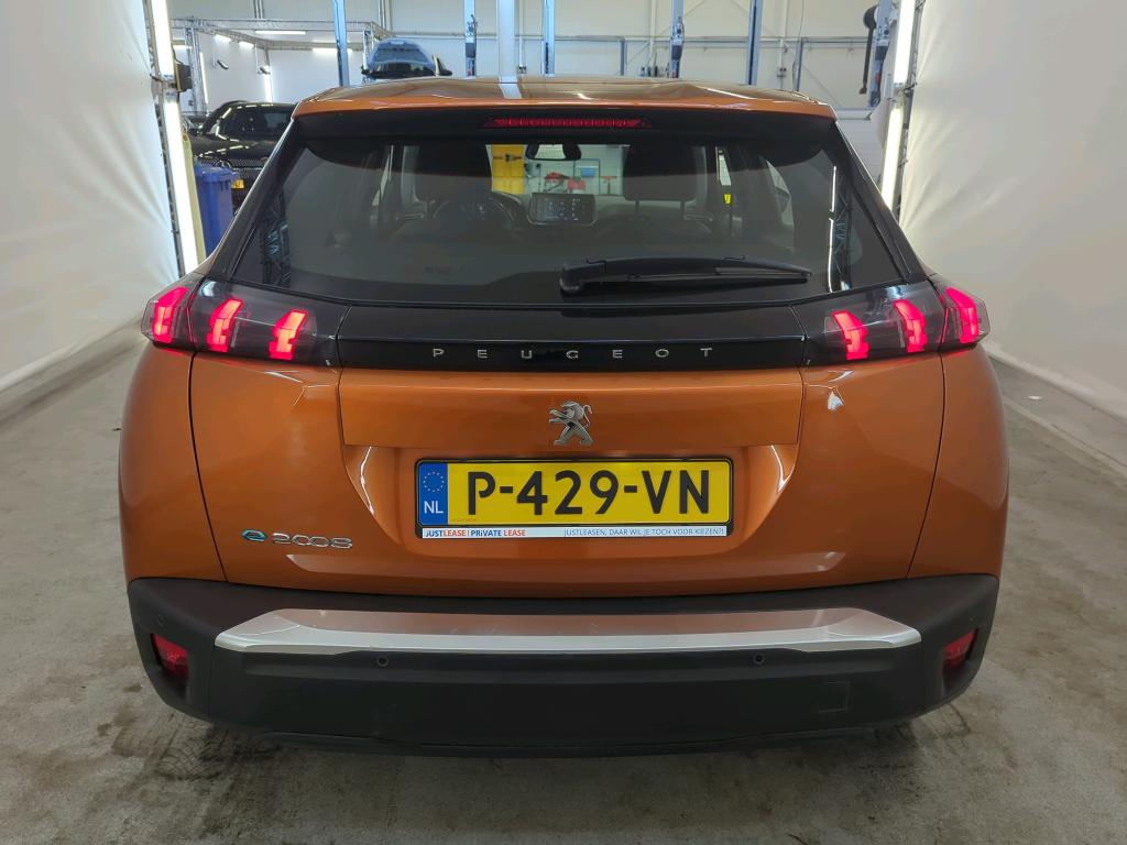 Foto 13 van Peugeot E-2008