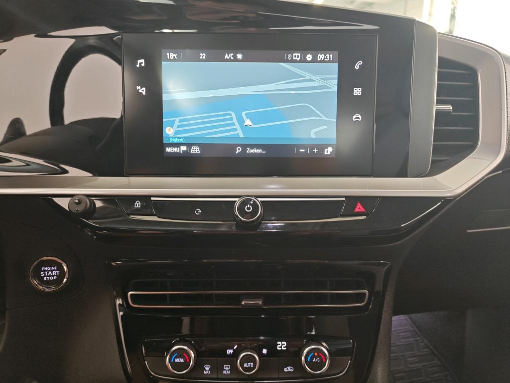 Photo 10 of Opel Mokka-e