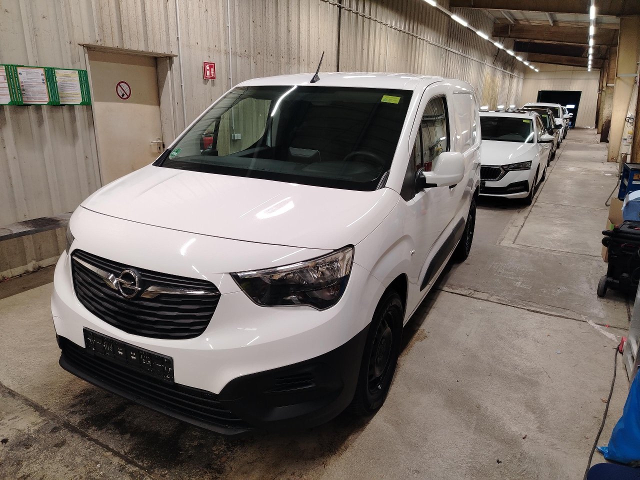 Opel Combo Combo E Cargo Edition 1.5 75KW MT5 E6dT