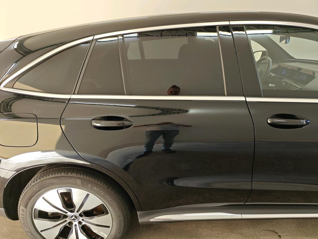 Photo 16 of Mercedes EQC