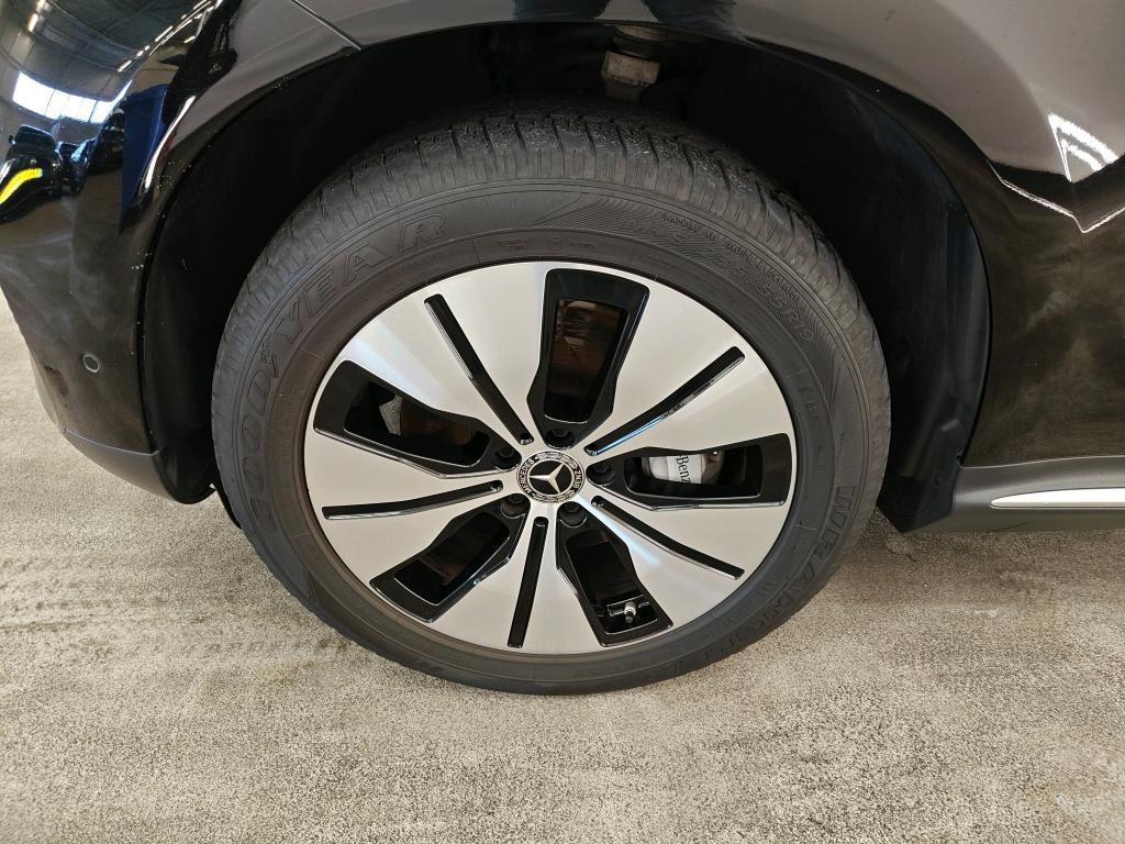 Photo 21 of Mercedes EQC