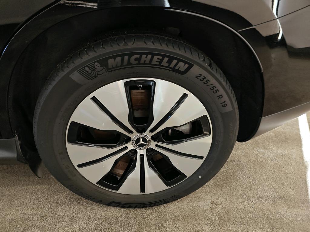 Photo 22 of Mercedes EQC