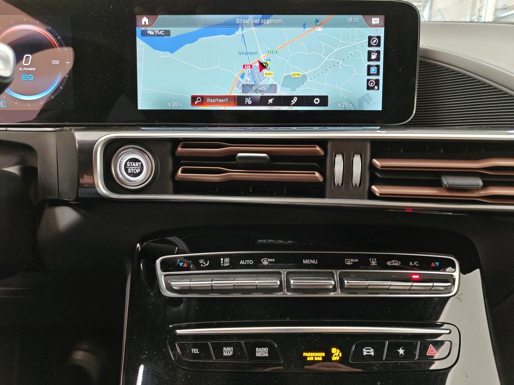 Photo 23 of Mercedes EQC