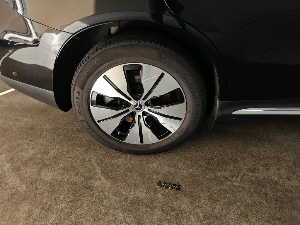 Photo 28 of Mercedes EQC