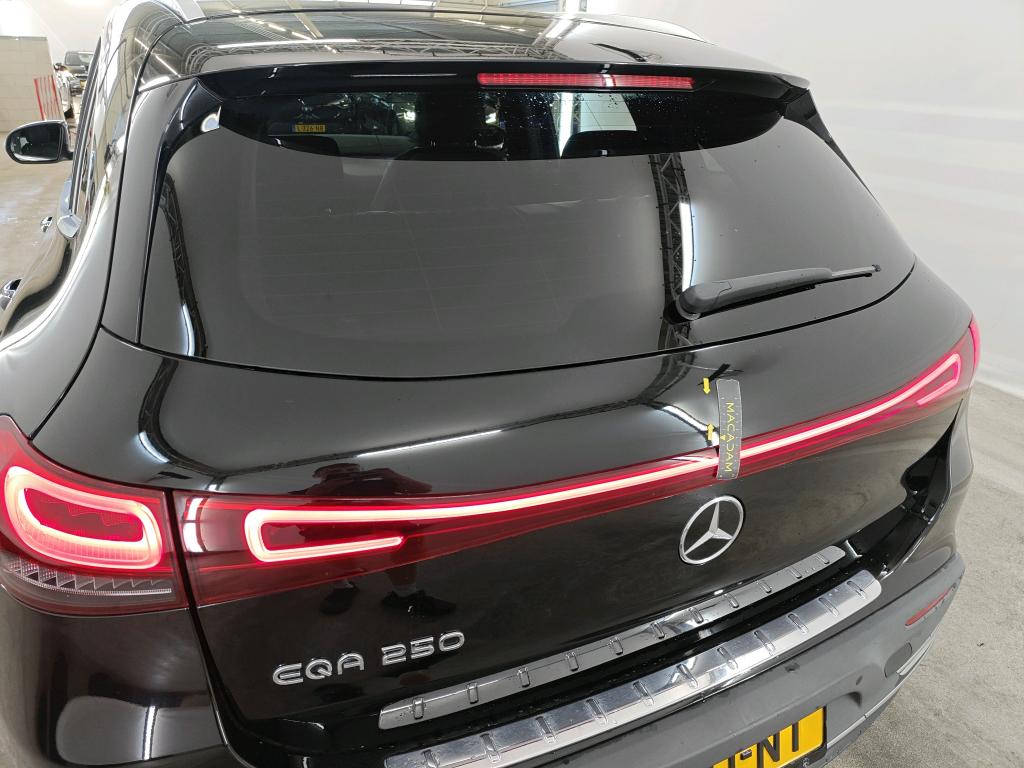 Foto 41 van Mercedes EQA