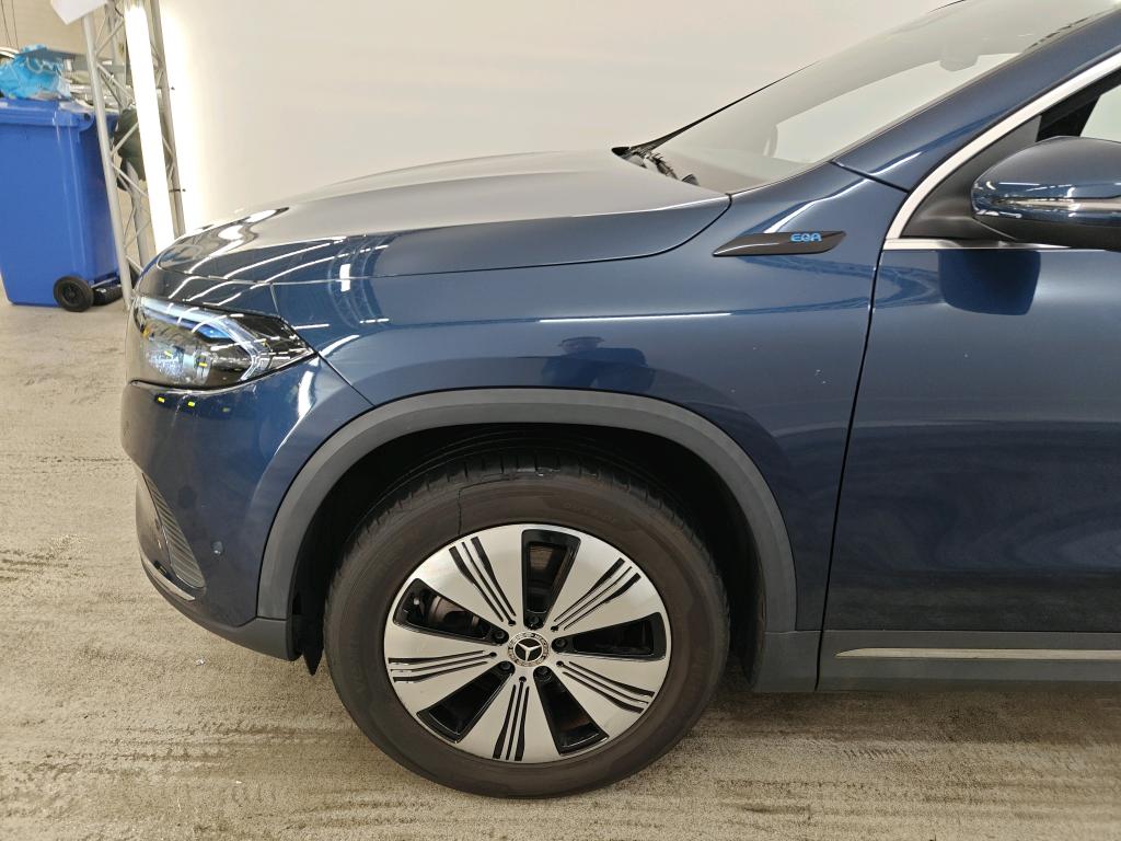 Foto 11 van Mercedes EQA