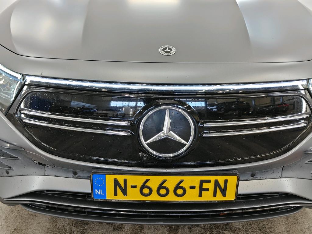 Photo 5 of Mercedes EQA