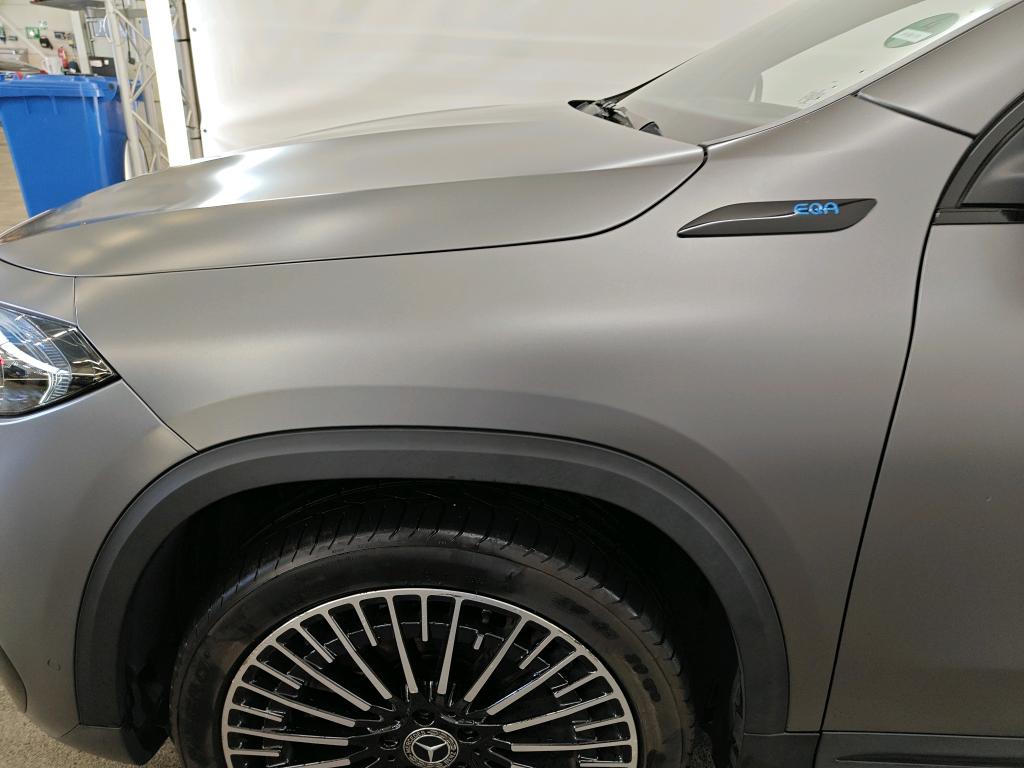 Photo 15 of Mercedes EQA