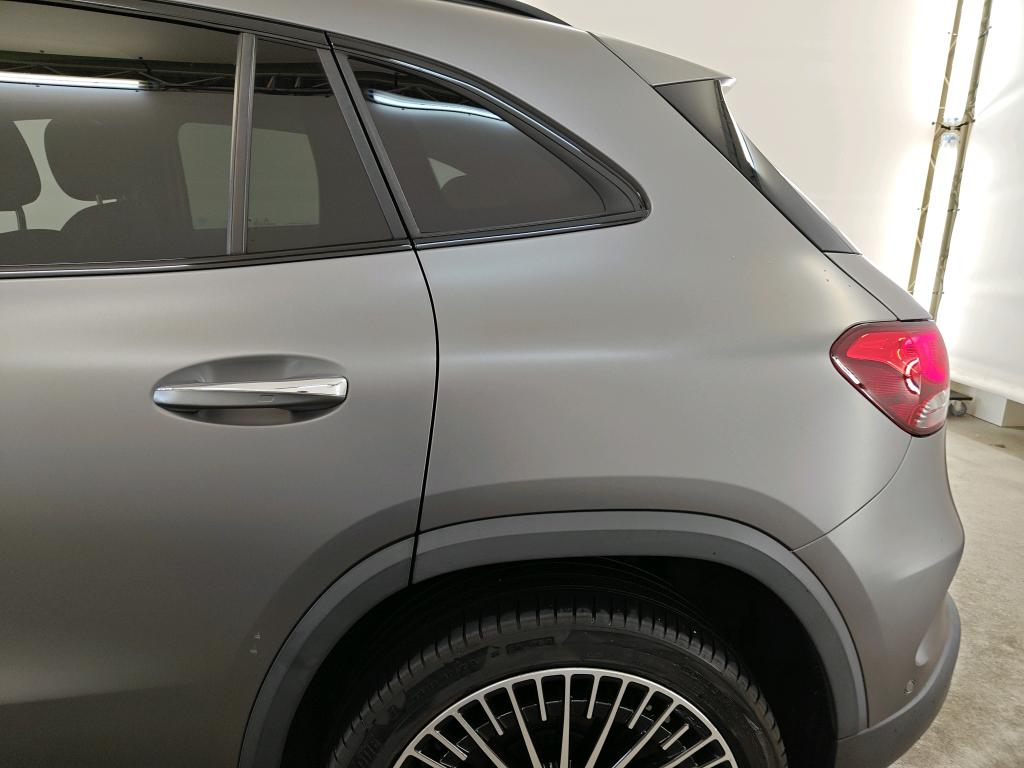 Photo 25 of Mercedes EQA
