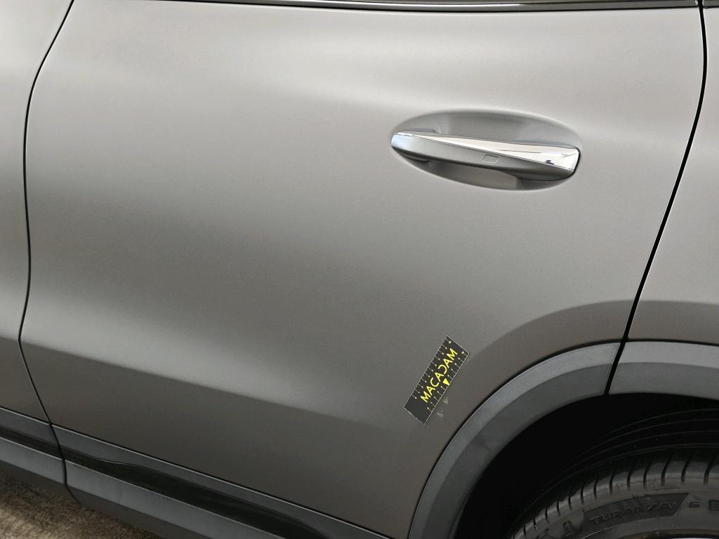 Photo 26 of Mercedes EQA