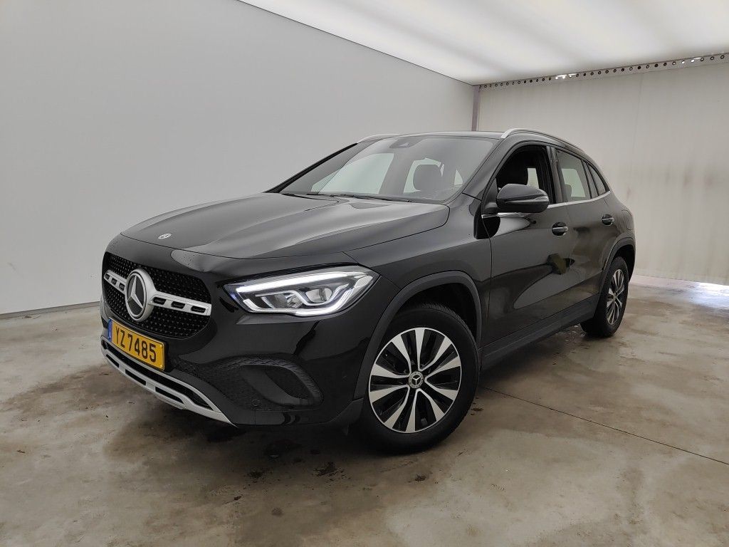 Mercedes GLA MERCEDES CLASSE GLA (H247) GLA 180 136 Business Solution 5d
