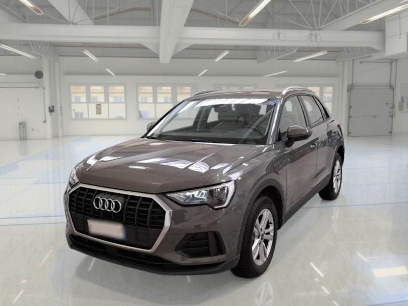 Audi Q3 AUDI Q3 / 2018 / 5P / SUV 45 TFSI E S TRONIC BUSINESS