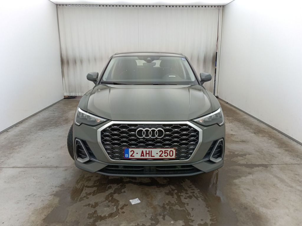 Audi Q3 Audi Q3 Sportback 35 TFSI S Line 5d