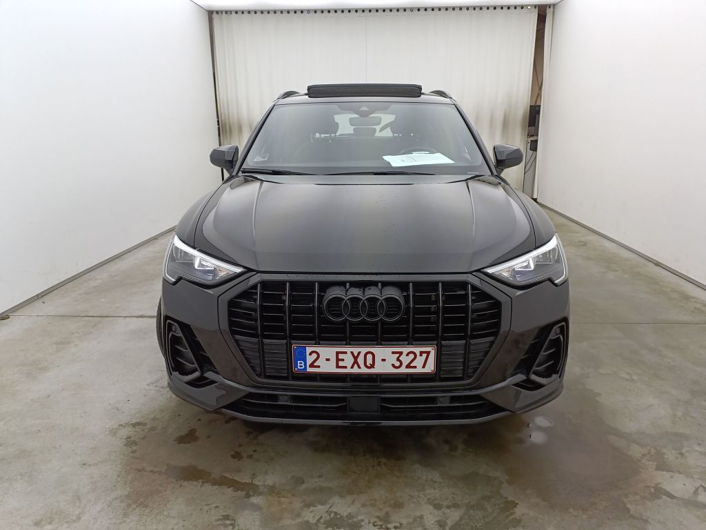 Audi Q3 Audi Q3 45 TFSI e S tronic S Line 5d