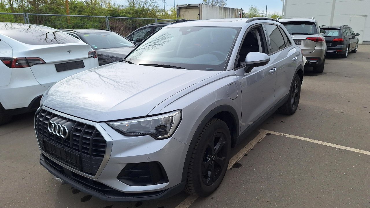 Audi Q3 Q3 45 TFSI e 1.4 TFSI 180KW AT6 E6d