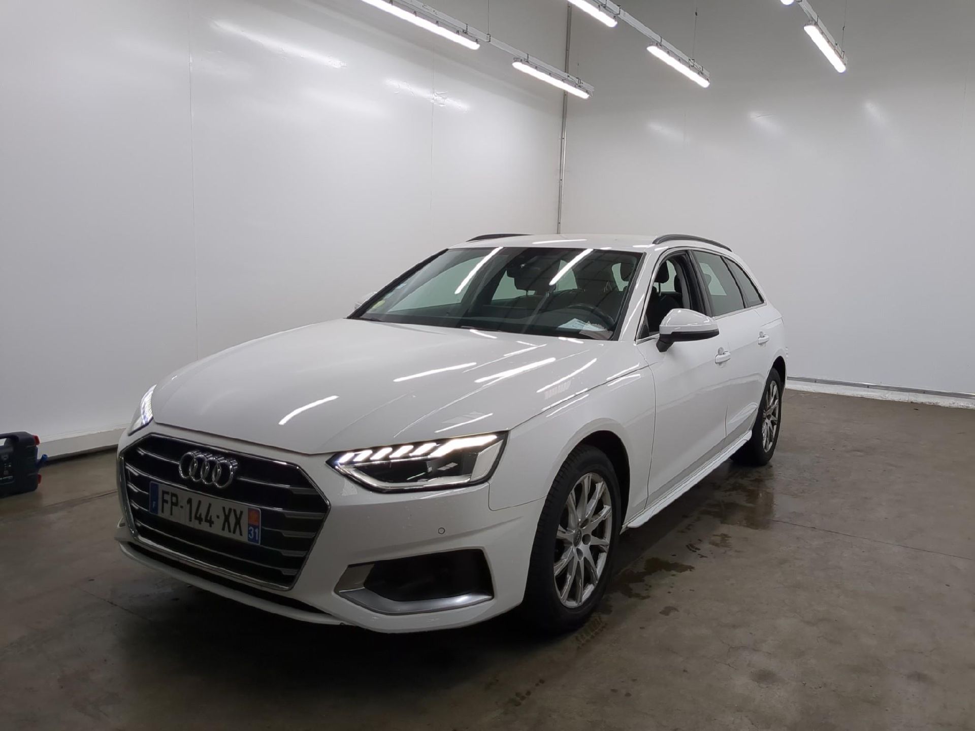 Audi A4 AUDI A4 Avant / 2019 / 5P / Break 30 TDI 136 S tronic Business line