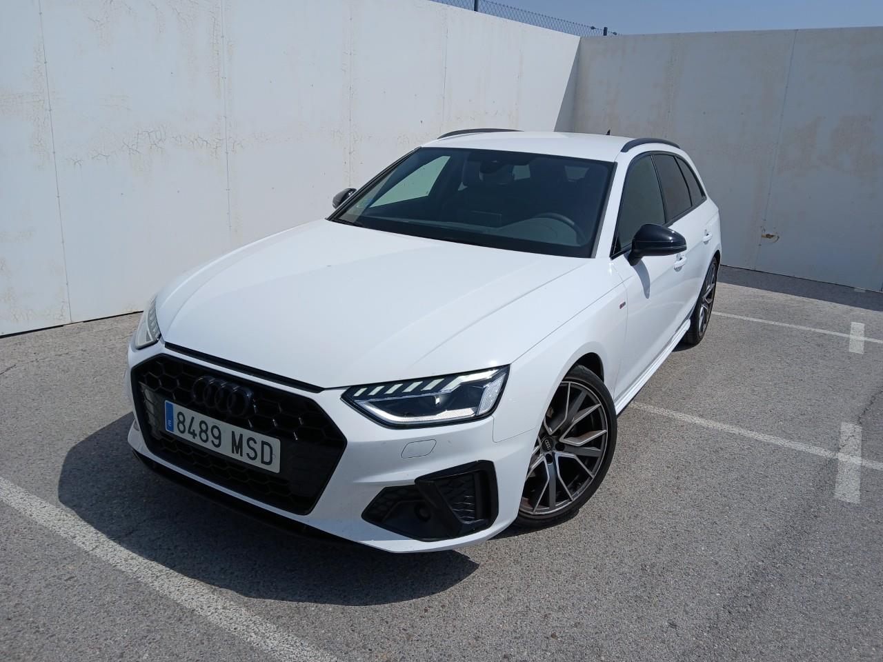 Audi A4 A4 Avant 35 TDI Black line edition Black Edition 2.0 TDI 165CV AT7 E6d