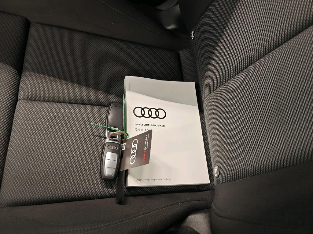 Photo 4 of Audi Q4 e-tron