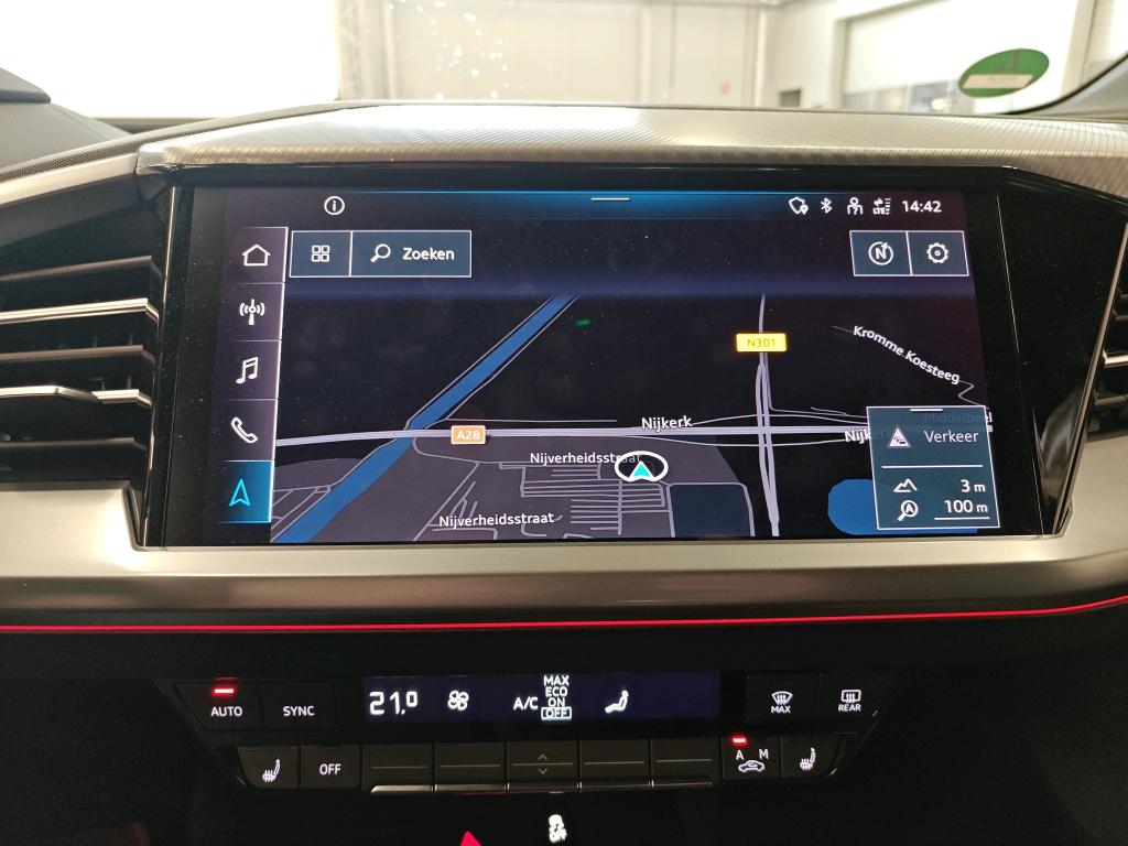 Photo 12 of Audi Q4 e-tron