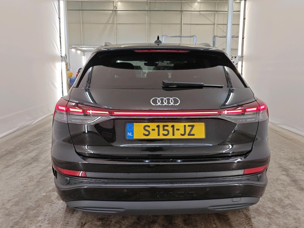 Photo 14 of Audi Q4 e-tron