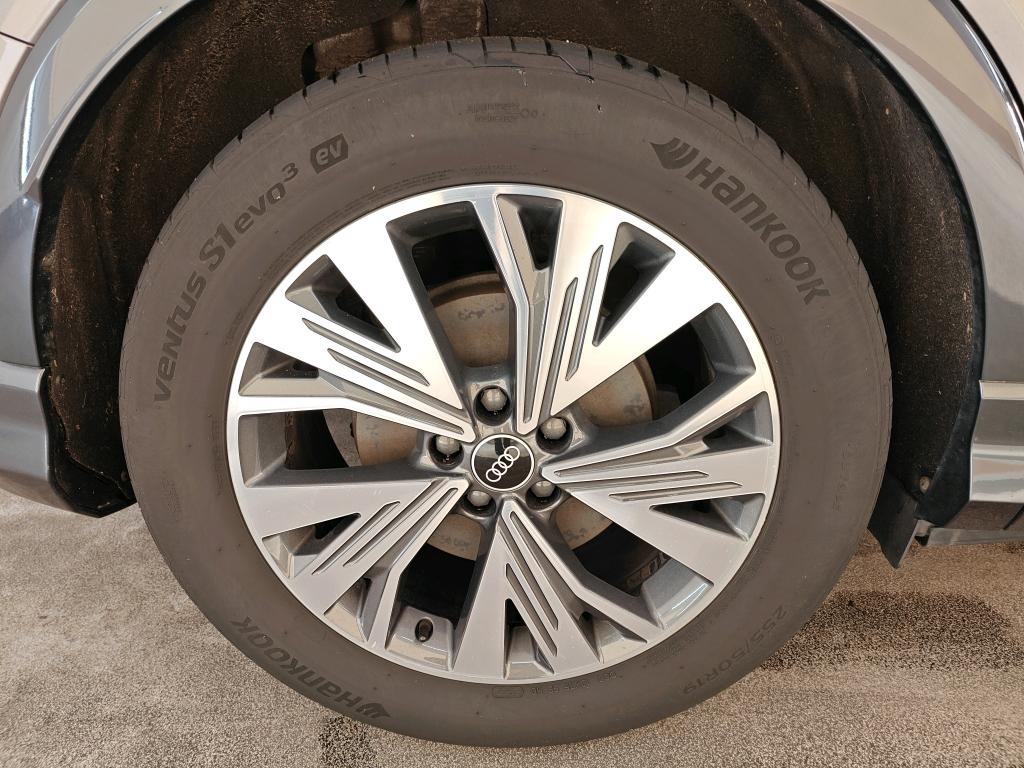 Photo 28 of Audi Q4 e-tron
