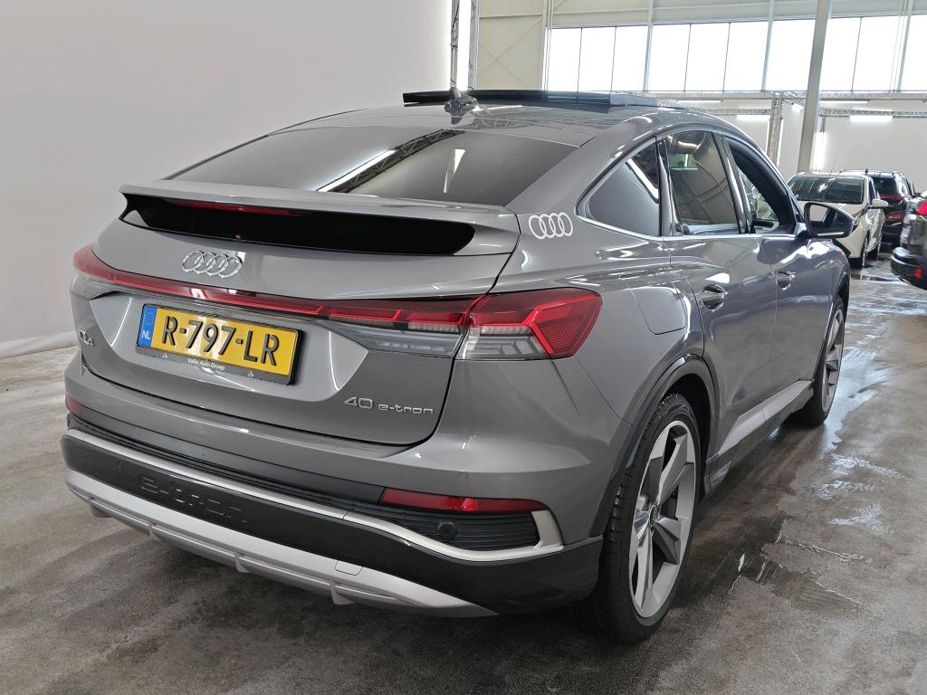 Foto 2 van Audi Q4 Sportback e-tron