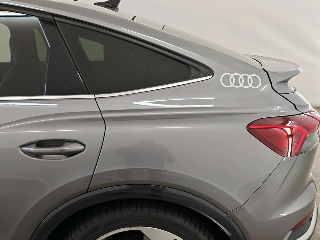 Foto 11 van Audi Q4 Sportback e-tron