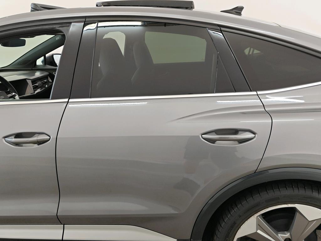 Foto 12 van Audi Q4 Sportback e-tron