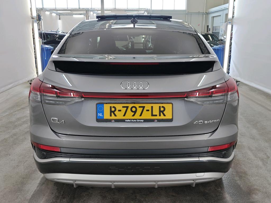 Foto 19 van Audi Q4 Sportback e-tron