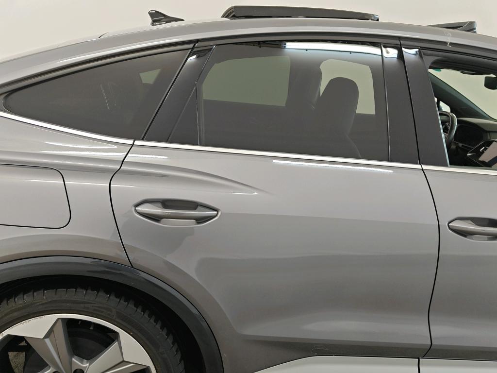 Foto 24 van Audi Q4 Sportback e-tron