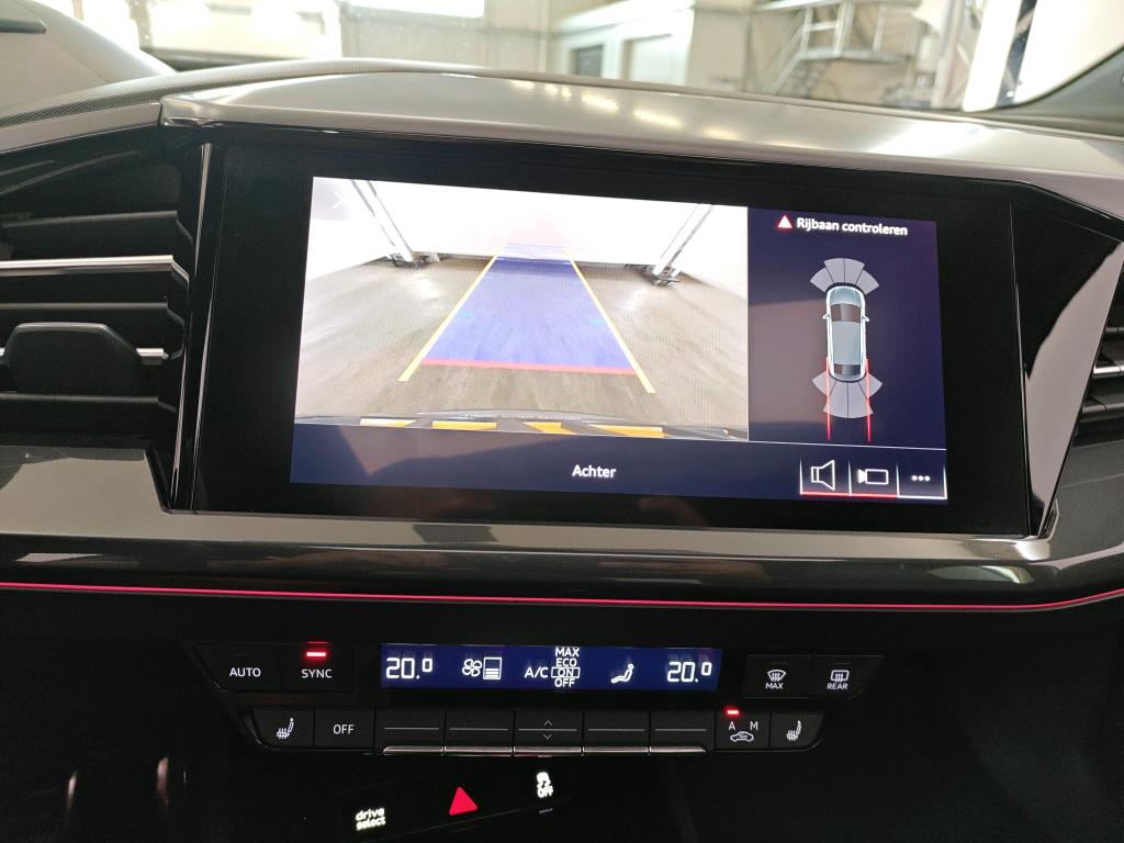 Foto 31 van Audi Q4 Sportback e-tron