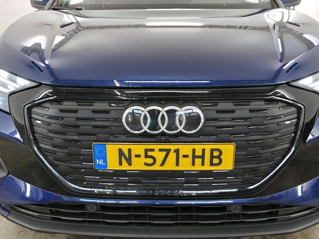 Photo 6 of Audi Q4 e-tron