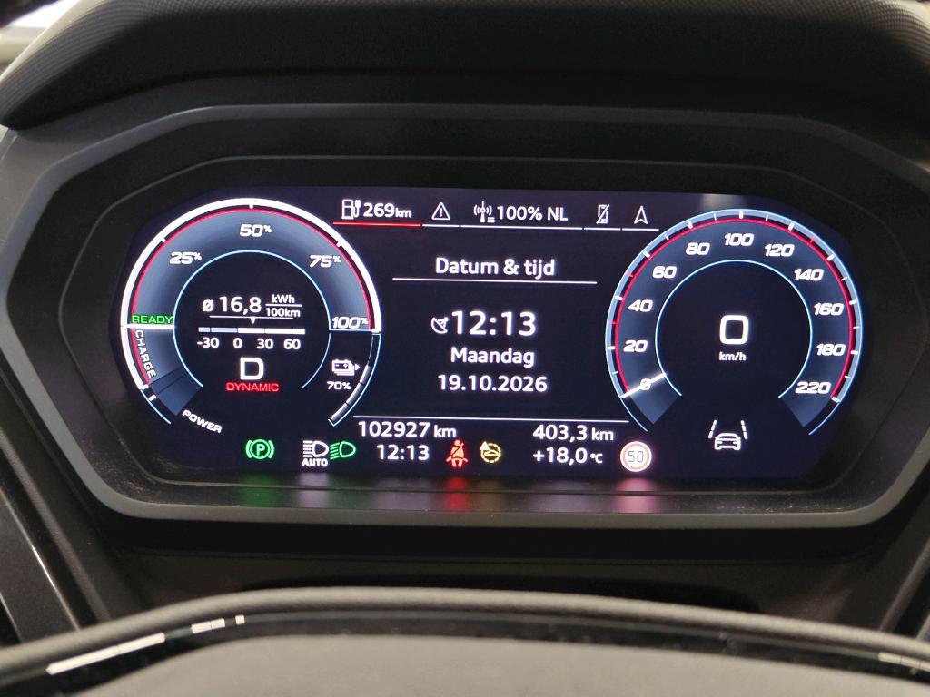 Photo 8 of Audi Q4 e-tron