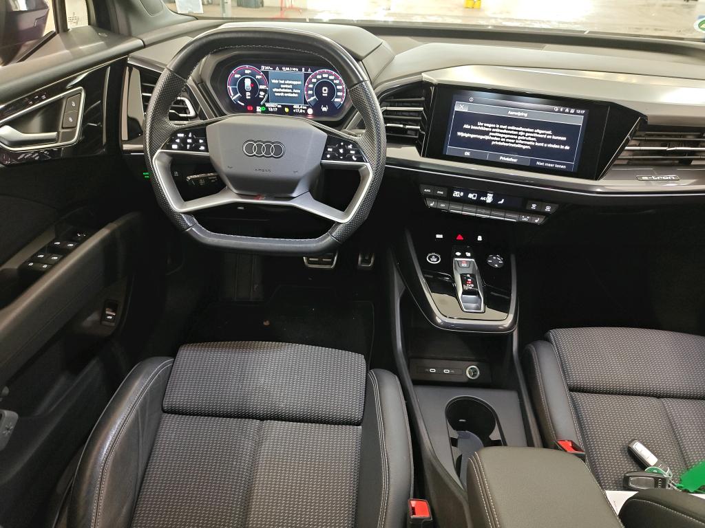Photo 11 of Audi Q4 e-tron