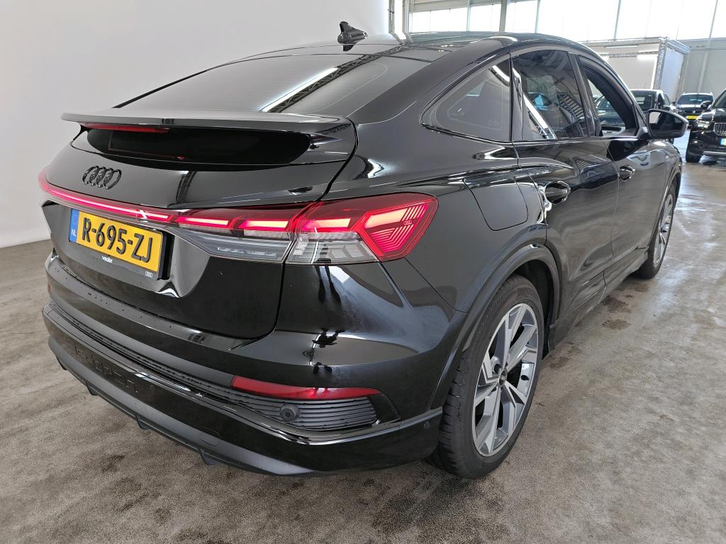 Foto 3 van Audi Q4 Sportback e-tron