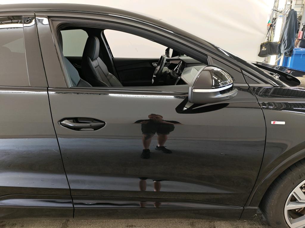 Foto 10 van Audi Q4 Sportback e-tron
