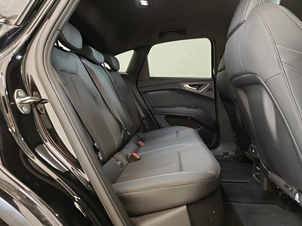 Foto 11 van Audi Q4 Sportback e-tron