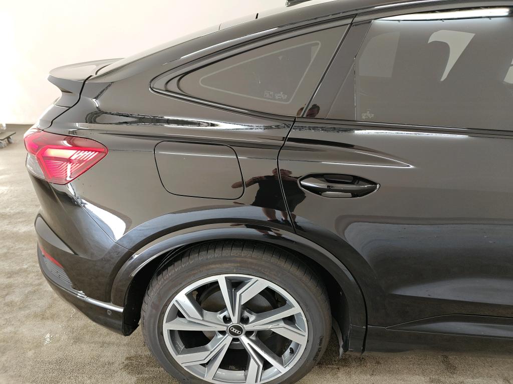 Foto 14 van Audi Q4 Sportback e-tron
