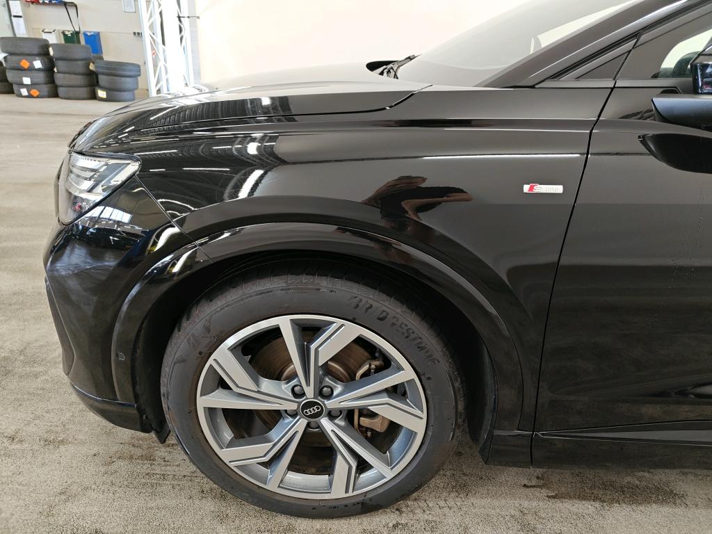 Foto 18 van Audi Q4 Sportback e-tron