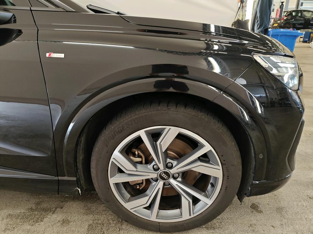 Foto 27 van Audi Q4 Sportback e-tron