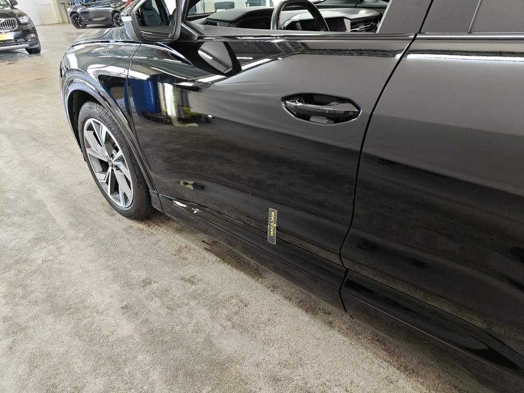 Foto 37 van Audi Q4 Sportback e-tron