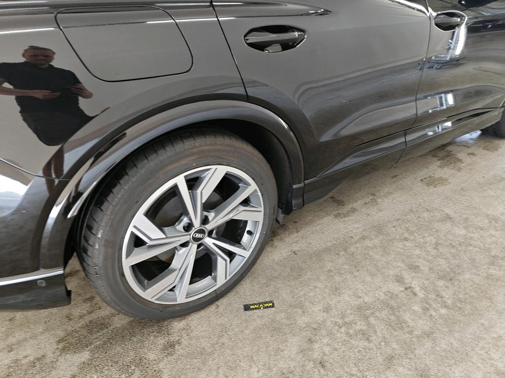 Foto 38 van Audi Q4 Sportback e-tron