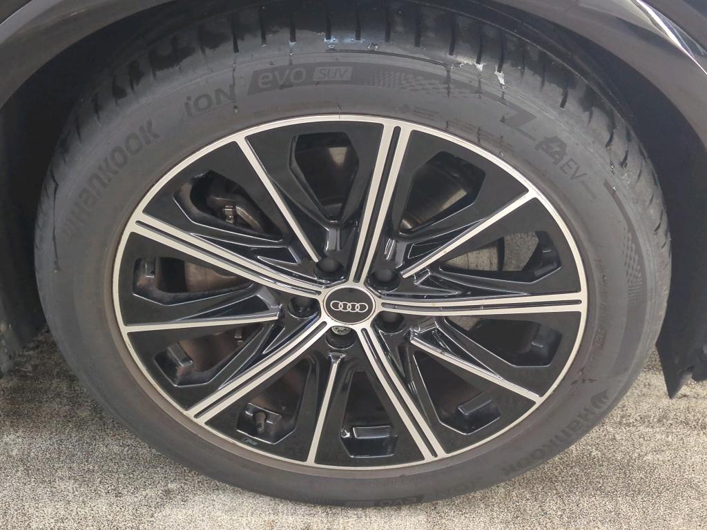 Foto 12 van Audi Q4 e-tron